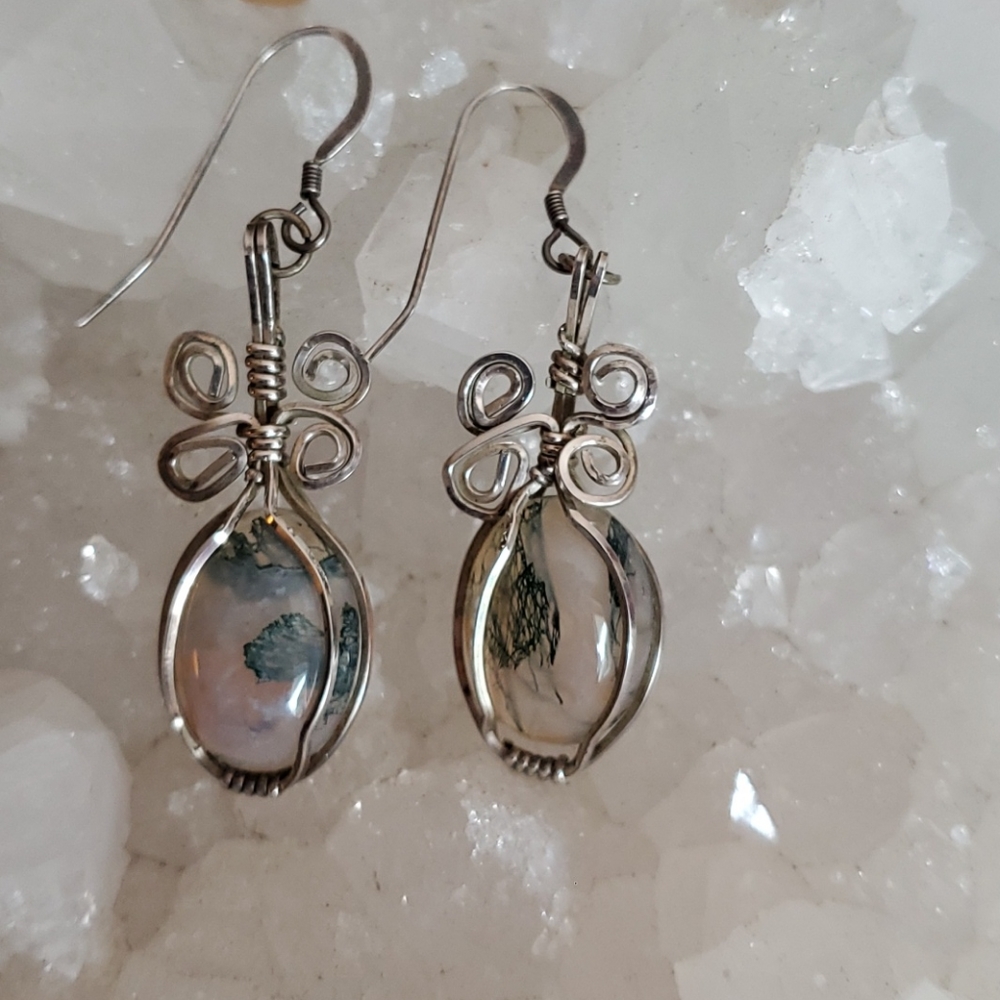 Handmade wirewrapped earrings
